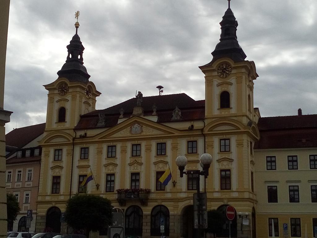 Manhattan Penzion Hotel Písek Exterior photo