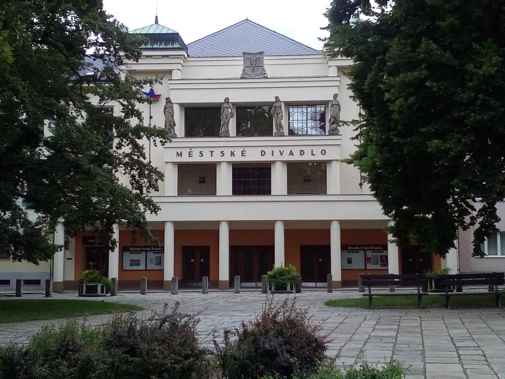 Manhattan Penzion Hotel Písek Exterior photo